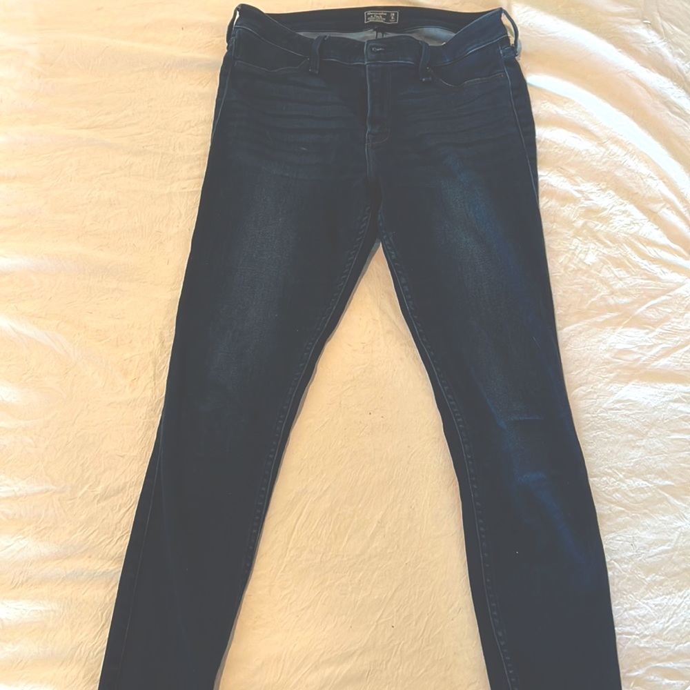 Abercrombie & Fitch Women’s Stretchy Jeans size 29/8!